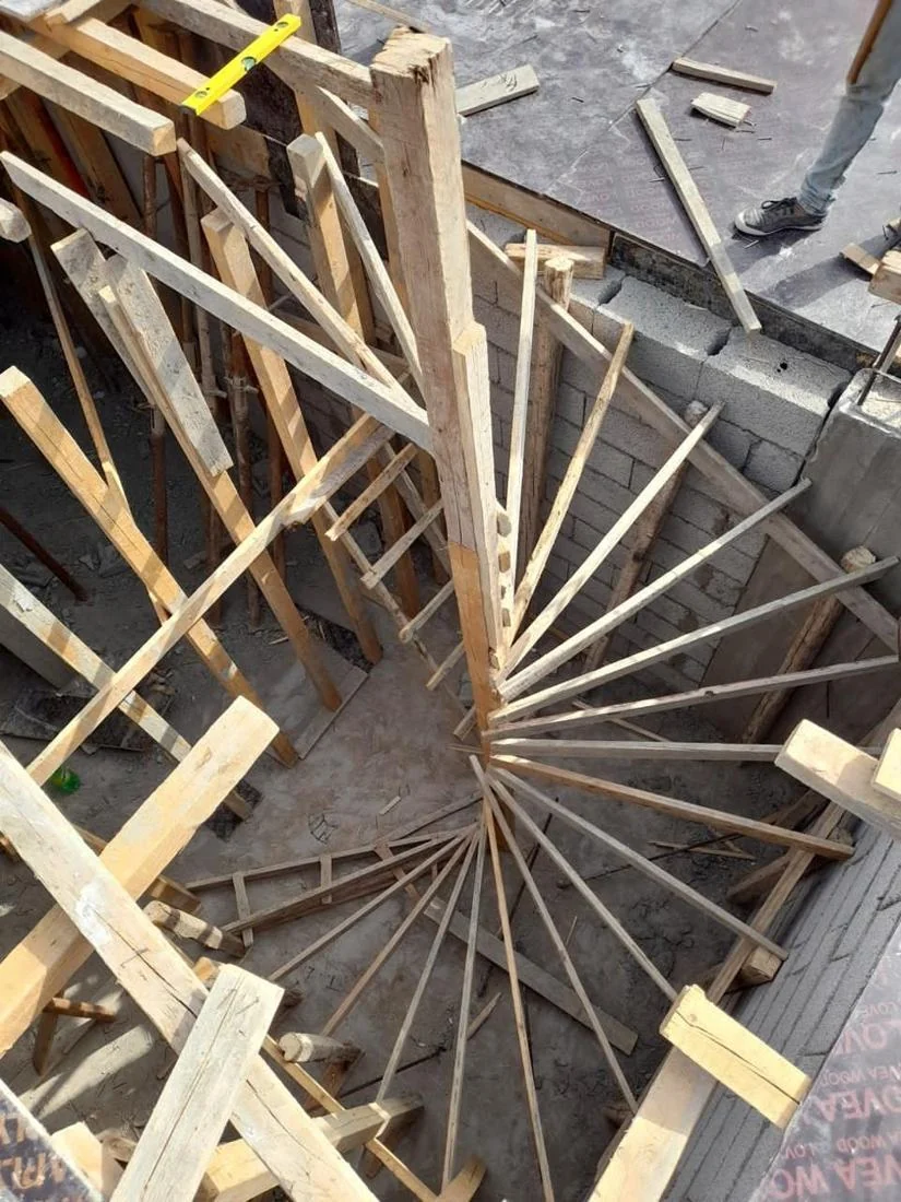 Columns & Structural Frames — portfolio photograph 3